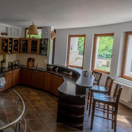 Chillhouse Bed & Breakfast Bakyovo
